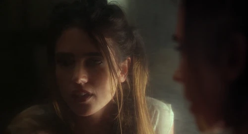 Still frame 67 from Requiem for a Dream (2000) directed by Darren Aronofsky