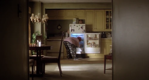 Still frame 76 from Requiem for a Dream (2000) directed by Darren Aronofsky