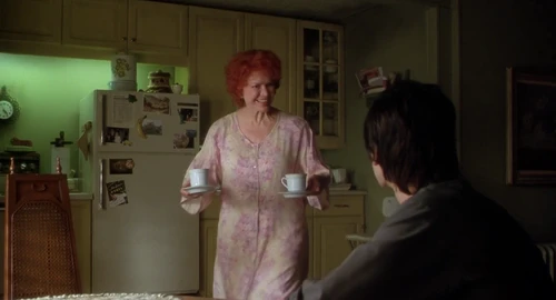 Still frame 95 from Requiem for a Dream (2000) directed by Darren Aronofsky