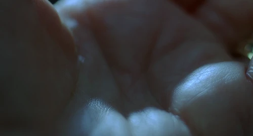 Still frame 112 from Requiem for a Dream (2000) directed by Darren Aronofsky