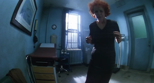Still frame 124 from Requiem for a Dream (2000) directed by Darren Aronofsky