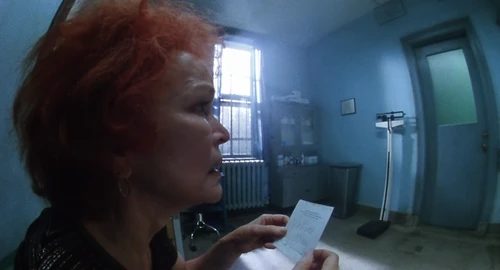 Still frame 126 from Requiem for a Dream (2000) directed by Darren Aronofsky