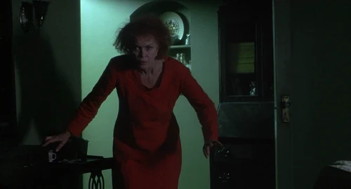 Still frame 154 from Requiem for a Dream (2000) directed by Darren Aronofsky