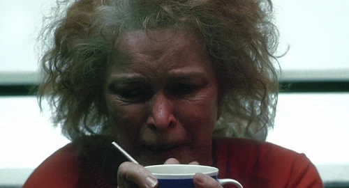 Still frame 171 from Requiem for a Dream (2000) directed by Darren Aronofsky