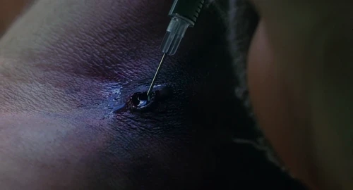 Still frame 178 from Requiem for a Dream (2000) directed by Darren Aronofsky