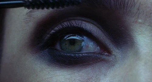 Still frame 193 from Requiem for a Dream (2000) directed by Darren Aronofsky