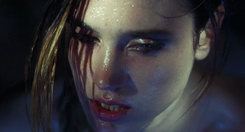 Still frame 207 from Requiem for a Dream (2000) directed by Darren Aronofsky