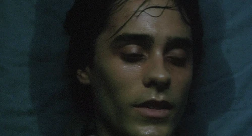 Still frame 208 from Requiem for a Dream (2000) directed by Darren Aronofsky