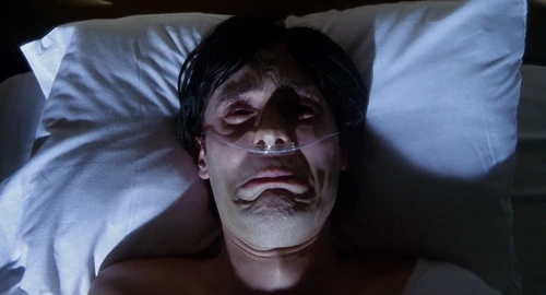 Still frame 211 from Requiem for a Dream (2000) directed by Darren Aronofsky