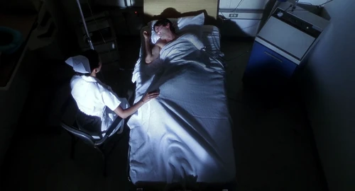 Still frame 212 from Requiem for a Dream (2000) directed by Darren Aronofsky
