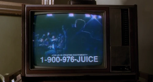 Still frame 30 from Requiem for a Dream (2000) directed by Darren Aronofsky