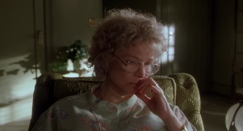 Still frame 32 from Requiem for a Dream (2000) directed by Darren Aronofsky