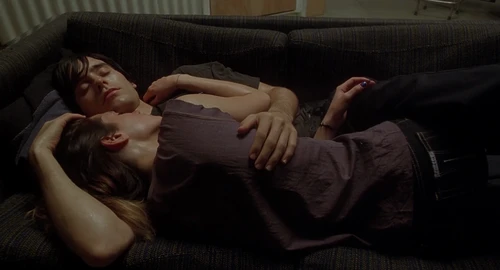 Still frame 34 from Requiem for a Dream (2000) directed by Darren Aronofsky