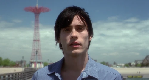 Still frame 55 from Requiem for a Dream (2000) directed by Darren Aronofsky