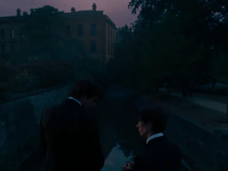 Still frame 35 from Saltburn (2023) directed by Emerald Fennell