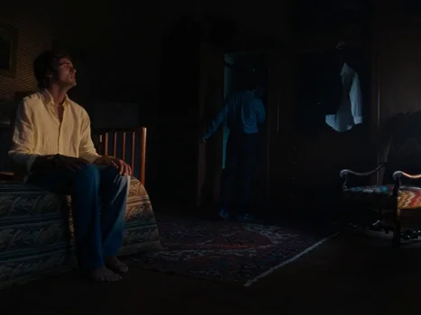 Still frame 49 from Saltburn (2023) directed by Emerald Fennell