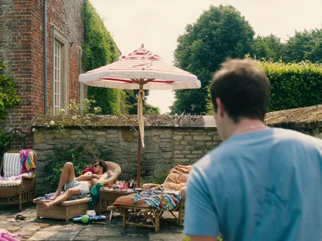 Still frame 70 from Saltburn (2023) directed by Emerald Fennell