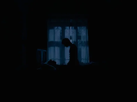 Still frame 81 from Saltburn (2023) directed by Emerald Fennell