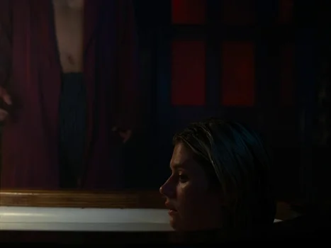 Still frame 121 from Saltburn (2023) directed by Emerald Fennell