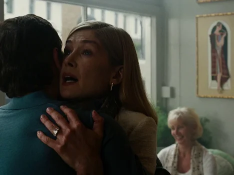 Still frame 129 from Saltburn (2023) directed by Emerald Fennell