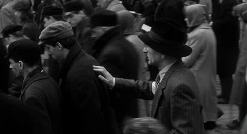 Still frame 33 from Schindler's List (1993) directed by Steven Spielberg