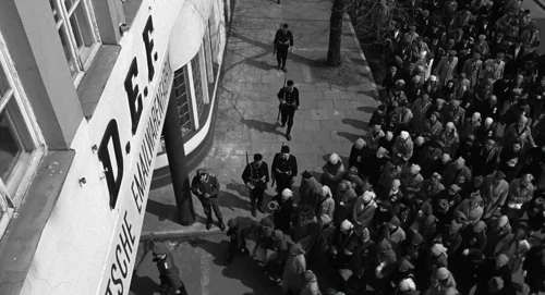 Still frame 94 from Schindler's List (1993) directed by Steven Spielberg