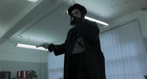 Still frame 7 from Snatch (2000) directed by Guy Ritchie