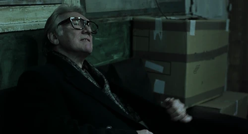 Still frame 108 from Snatch (2000) directed by Guy Ritchie