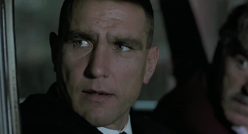 Still frame 120 from Snatch (2000) directed by Guy Ritchie