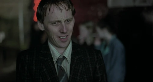 Still frame 121 from Snatch (2000) directed by Guy Ritchie
