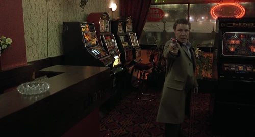 Still frame 129 from Snatch (2000) directed by Guy Ritchie
