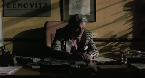 Still frame 133 from Snatch (2000) directed by Guy Ritchie
