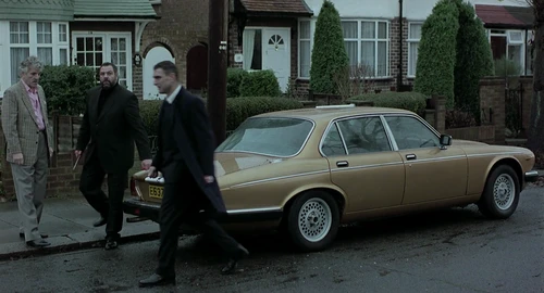 Still frame 138 from Snatch (2000) directed by Guy Ritchie