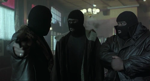 Still frame 151 from Snatch (2000) directed by Guy Ritchie