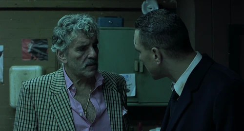 Still frame 166 from Snatch (2000) directed by Guy Ritchie