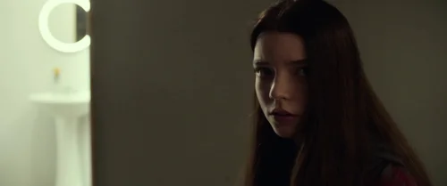 Still frame 12 from Split (2016) directed by M. Night Shyamalan