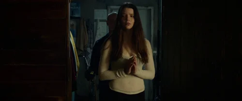 Still frame 61 from Split (2016) directed by M. Night Shyamalan