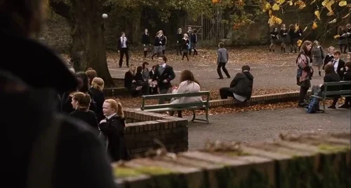 Still frame 14 from Submarine (2010) directed by Richard Ayoade