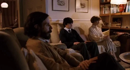 Still frame 24 from Submarine (2010) directed by Richard Ayoade
