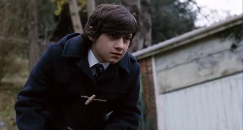 Still frame 27 from Submarine (2010) directed by Richard Ayoade