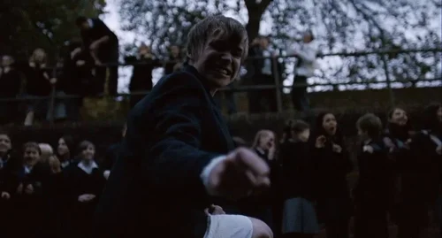 Still frame 28 from Submarine (2010) directed by Richard Ayoade