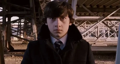 Still frame 40 from Submarine (2010) directed by Richard Ayoade