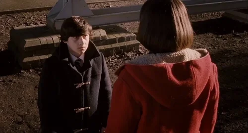 Still frame 41 from Submarine (2010) directed by Richard Ayoade