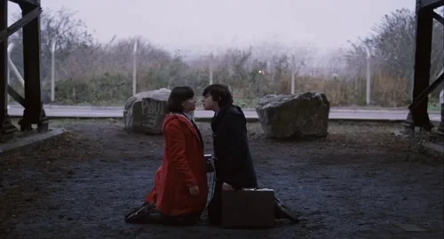Still frame 44 from Submarine (2010) directed by Richard Ayoade