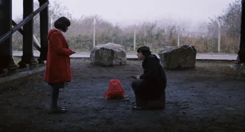 Still frame 46 from Submarine (2010) directed by Richard Ayoade