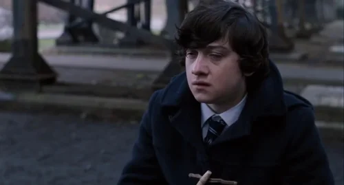 Still frame 47 from Submarine (2010) directed by Richard Ayoade