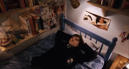 Still frame 70 from Submarine (2010) directed by Richard Ayoade