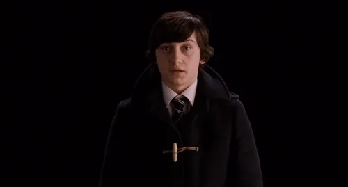 Still frame 95 from Submarine (2010) directed by Richard Ayoade