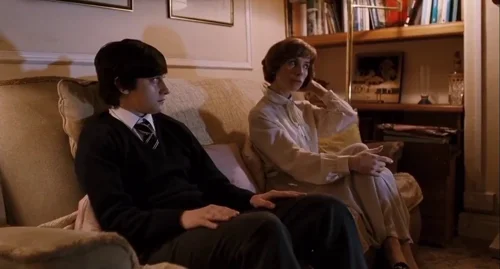 Still frame 118 from Submarine (2010) directed by Richard Ayoade