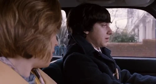 Still frame 123 from Submarine (2010) directed by Richard Ayoade
